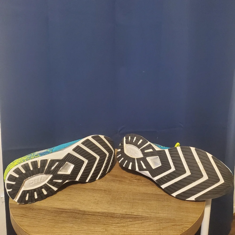 Brooks Ricohet - Picture 3 of 3